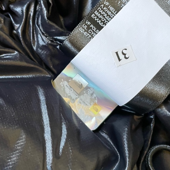 The North Face Women’s Black Nuptse Belted Mid Jacket - Picture 9 of 9